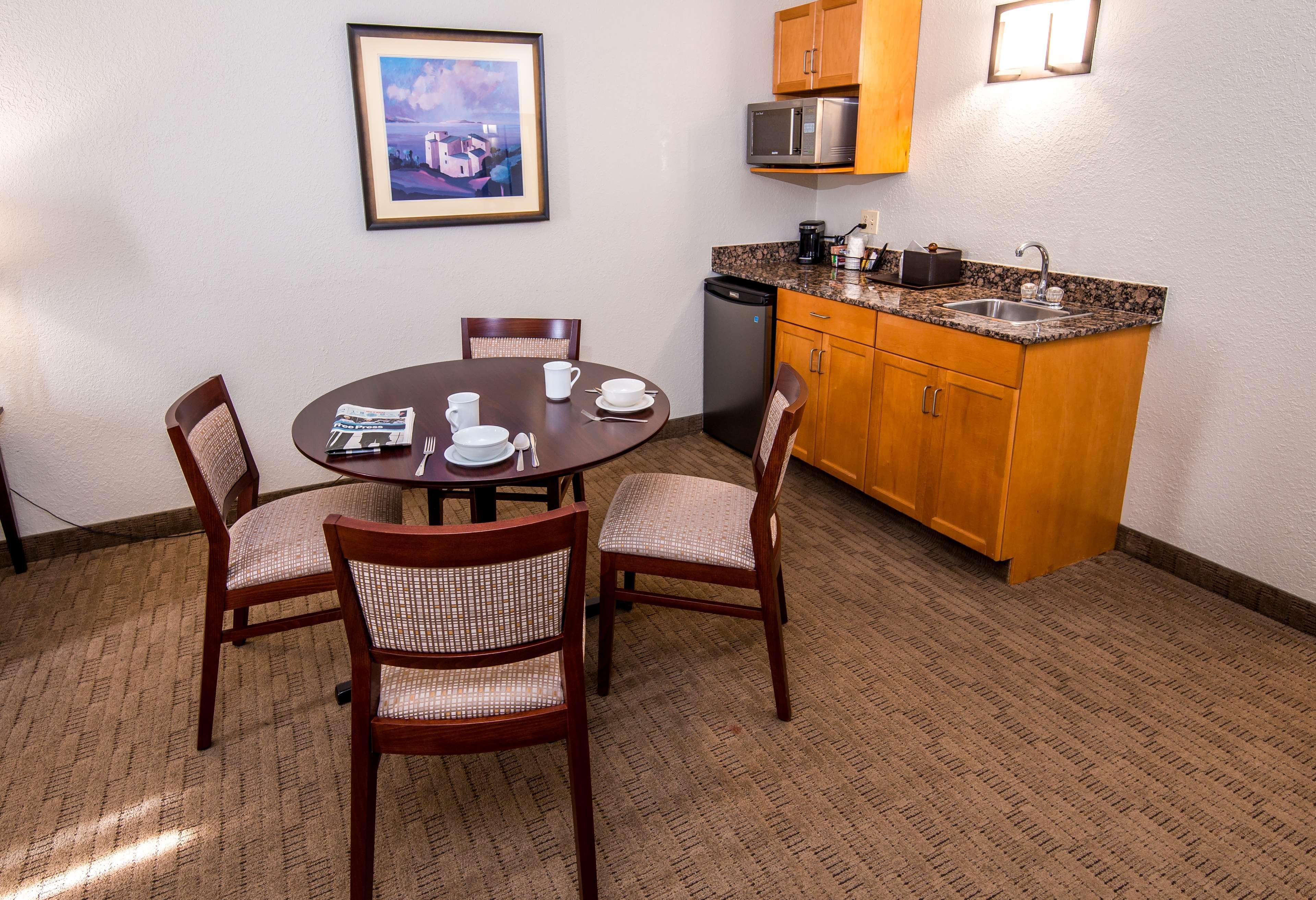 וויניפג Best Western Plus Pembina Inn & Suites מראה חיצוני תמונה