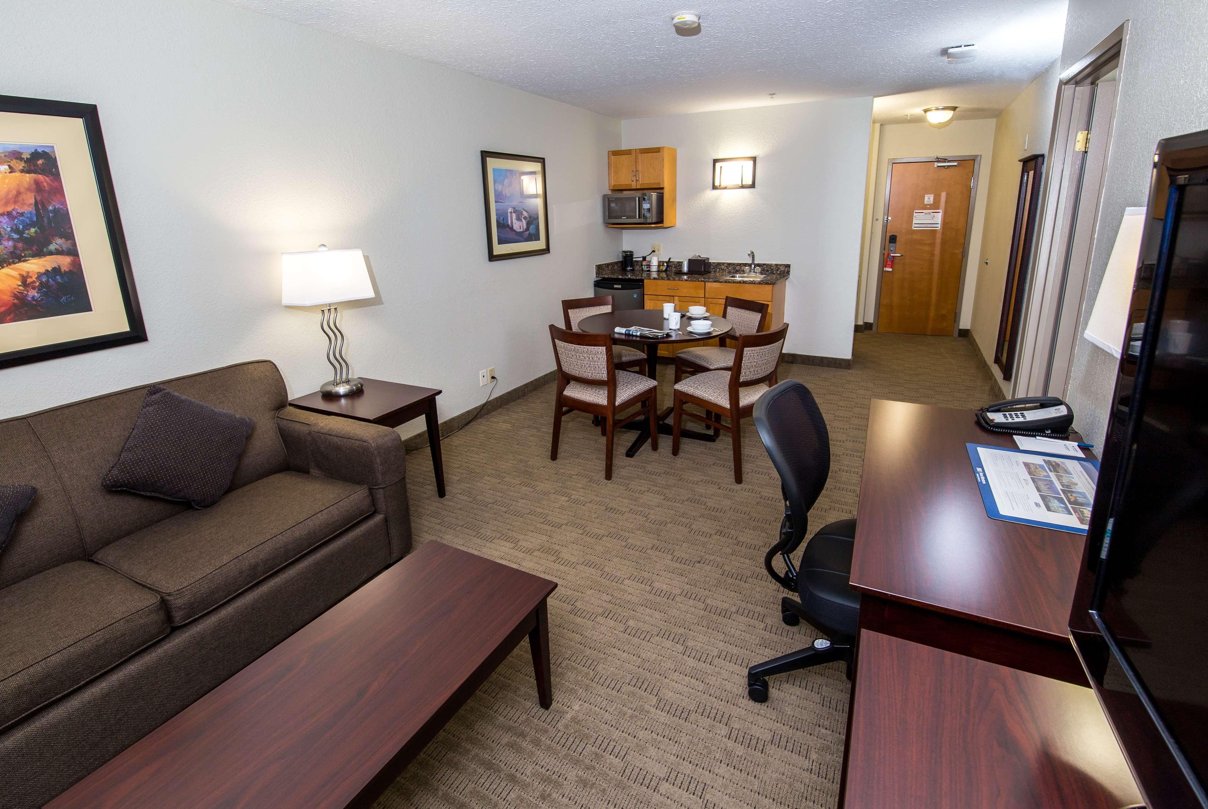 וויניפג Best Western Plus Pembina Inn & Suites מראה חיצוני תמונה